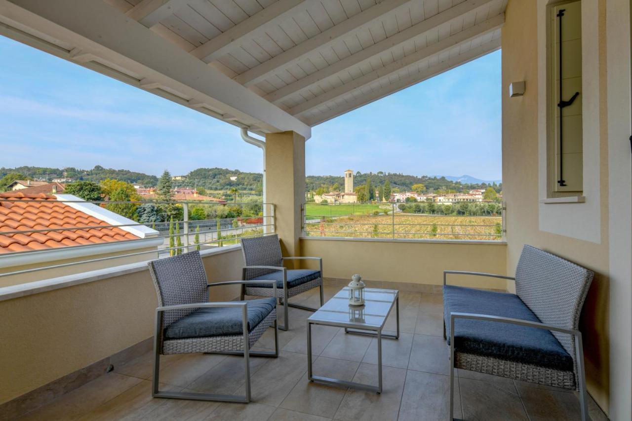 Le Della Romantica Vakantiehuis Manerba del Garda
